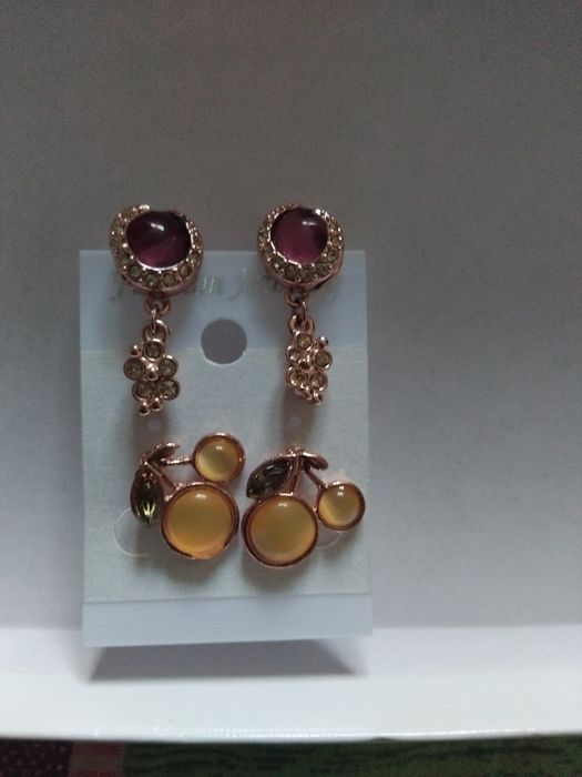 Продам сережки біжутерія