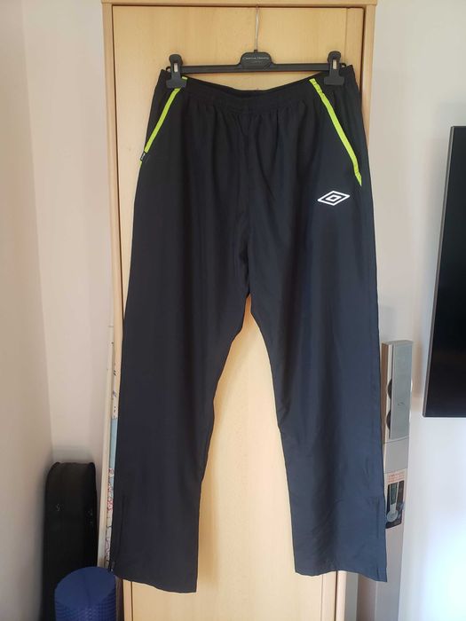 Sprzedam Dresy Umbro
