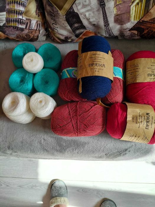 Пряжа різна - шерстяна, ірис для ручного та машинного в;язання
