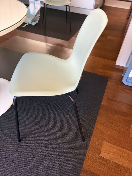 Mesa nova 1,00mts com 4 cadeiras