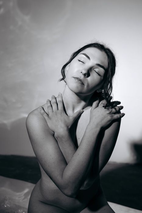 Ню фотограф Львів, персональна зйомка в студії