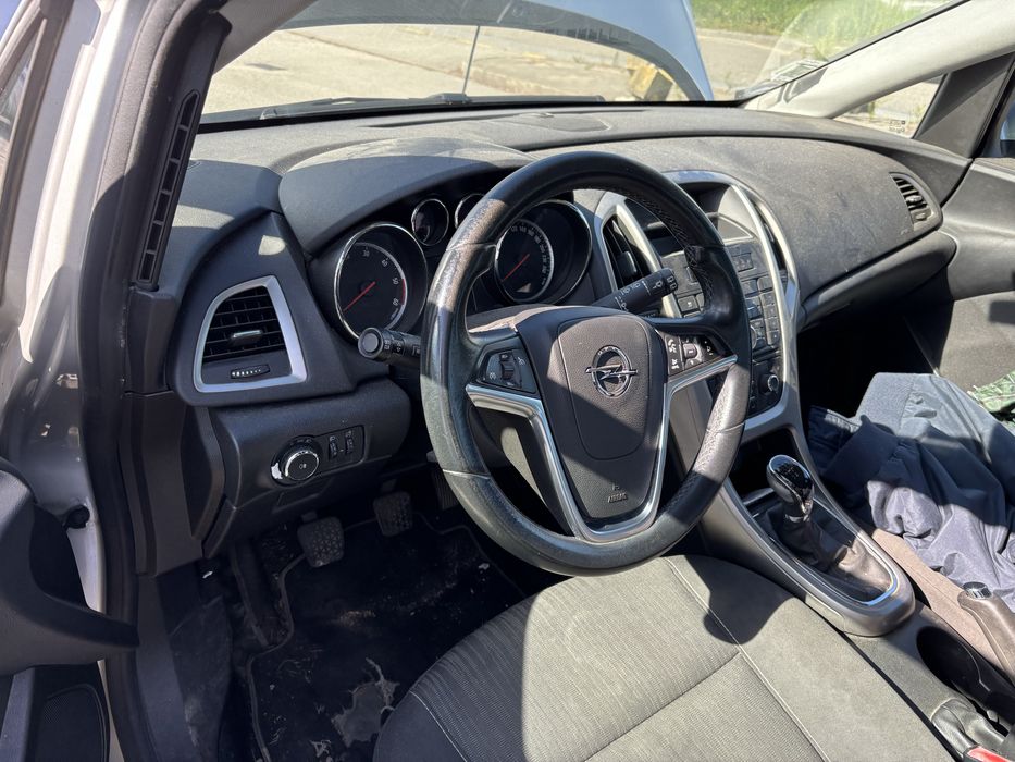 Opela Astra Sport Tourer 2011