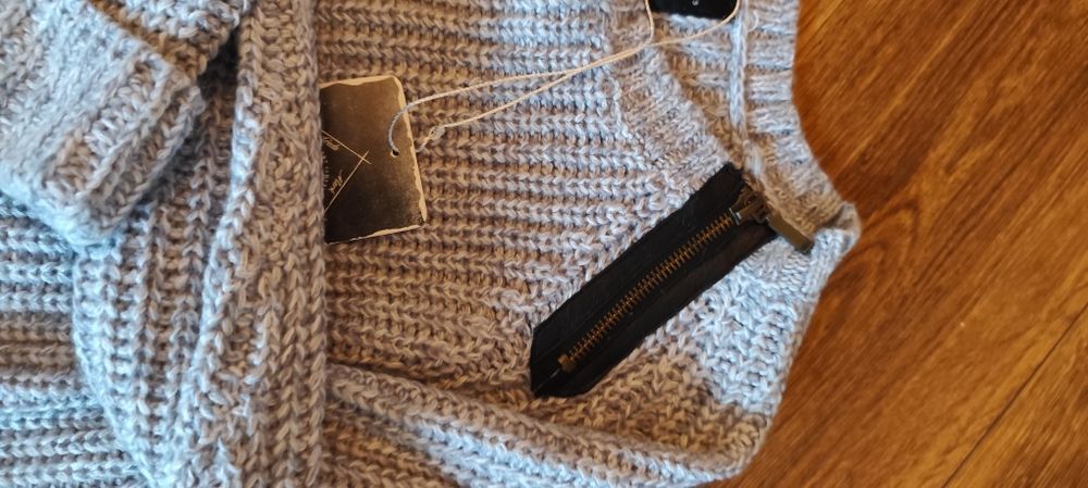 Nowy sweter House rozm M