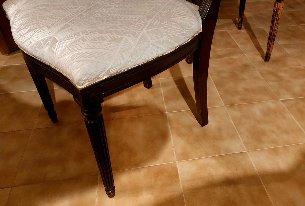 4 Cadeiras de Sala em Nogueira