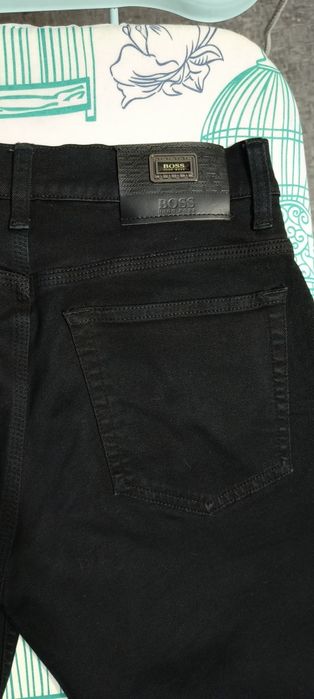 Джинсы мужские HUGO BOSS