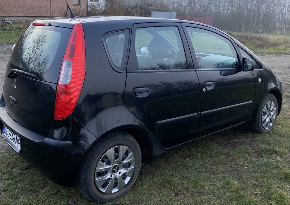 Mitsubishi Colt, 1.1 бензин, економний міський хетчбек
