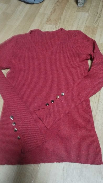 Sweterek czerwony
