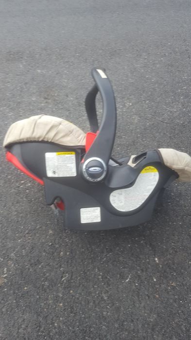 Ovo para  transporte  e  passeio  para  bebês