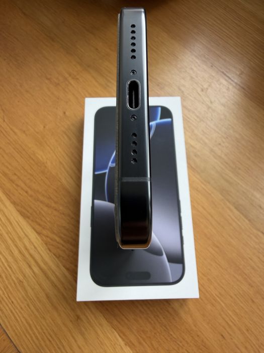 Iphone 16 Pro Max 256Gb Black Titanium