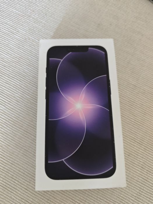 Смартфон Apple iPhone 17e 256GB