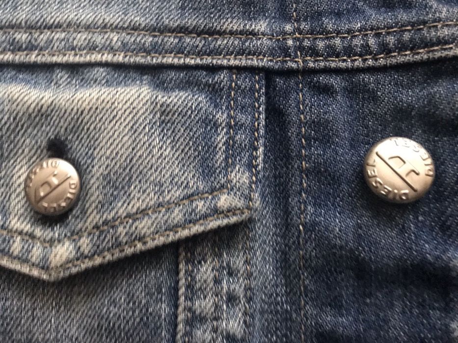 Джинсовая куртка DIESEL размер М. Италия.