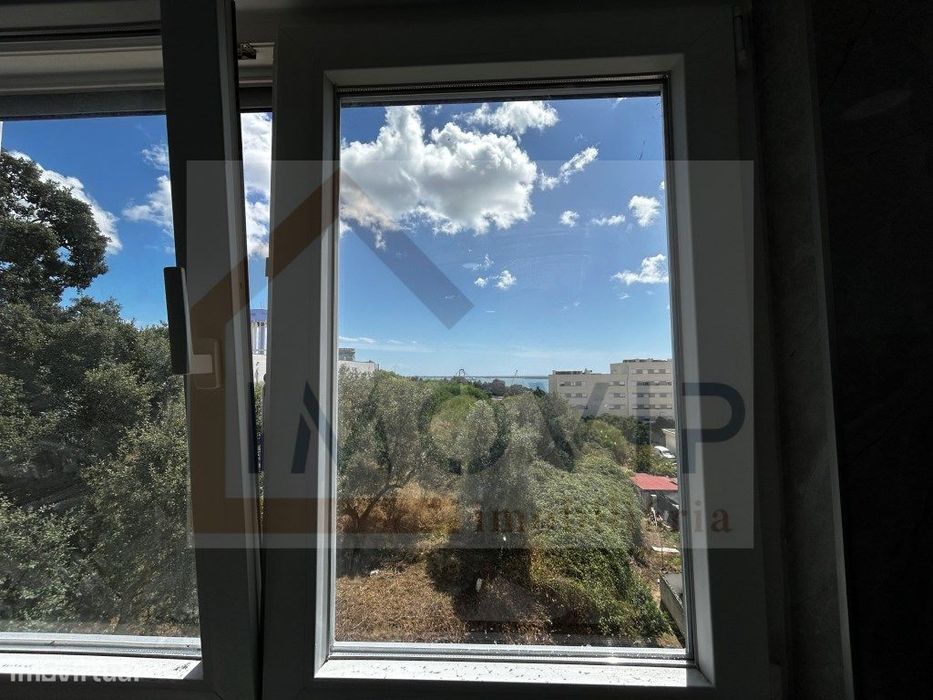 Apartamento T2 Remodelado em Setúbal