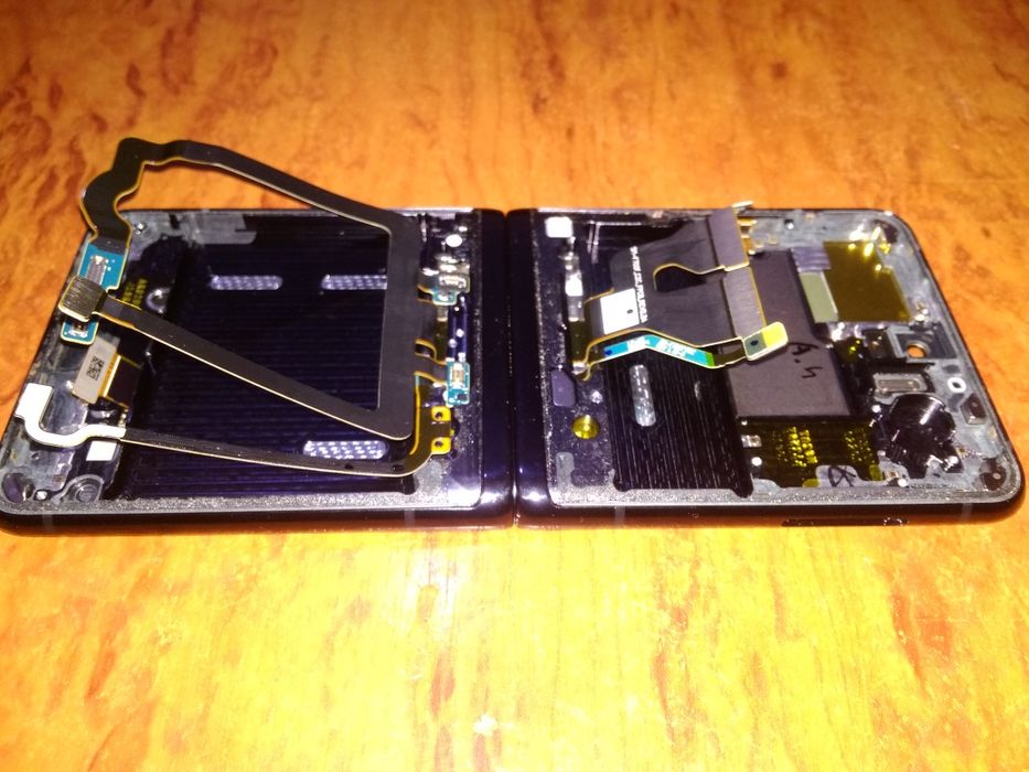 Запчасти для Samsung z flip , f700