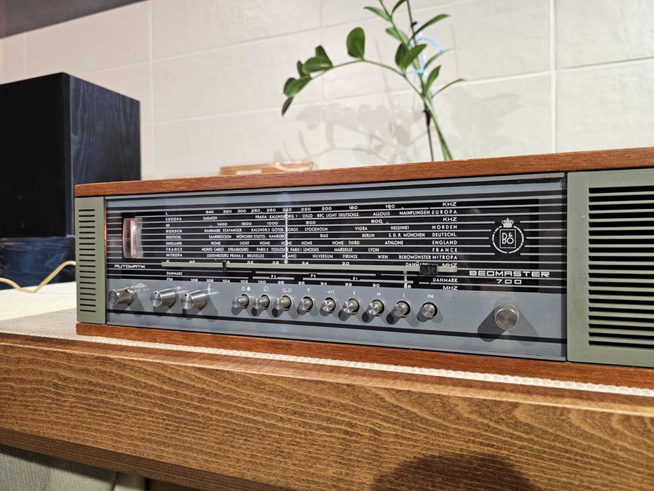 Bang & Olufsen beomaster 700 (1965-1969)