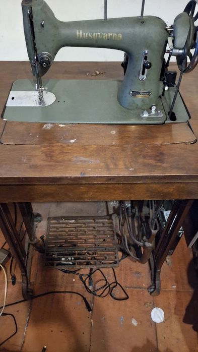Máquina de costura antiga