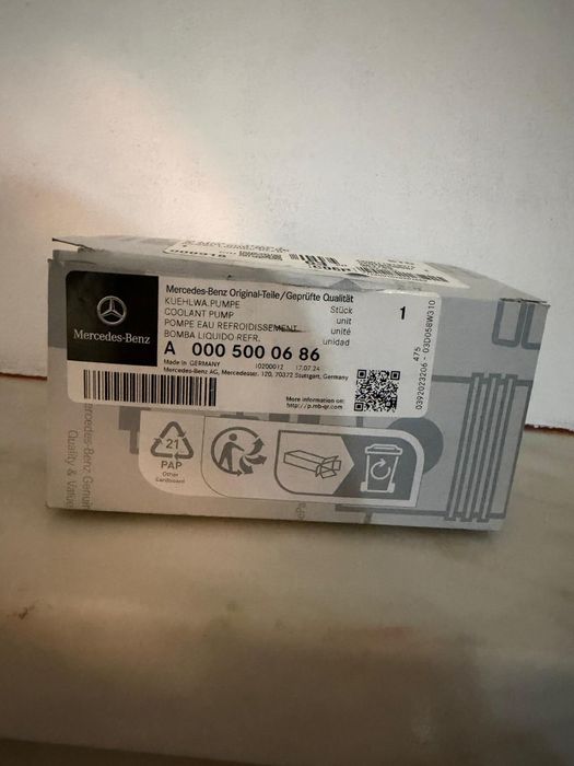 Bomba de circulação de água NOVA original Mercedes