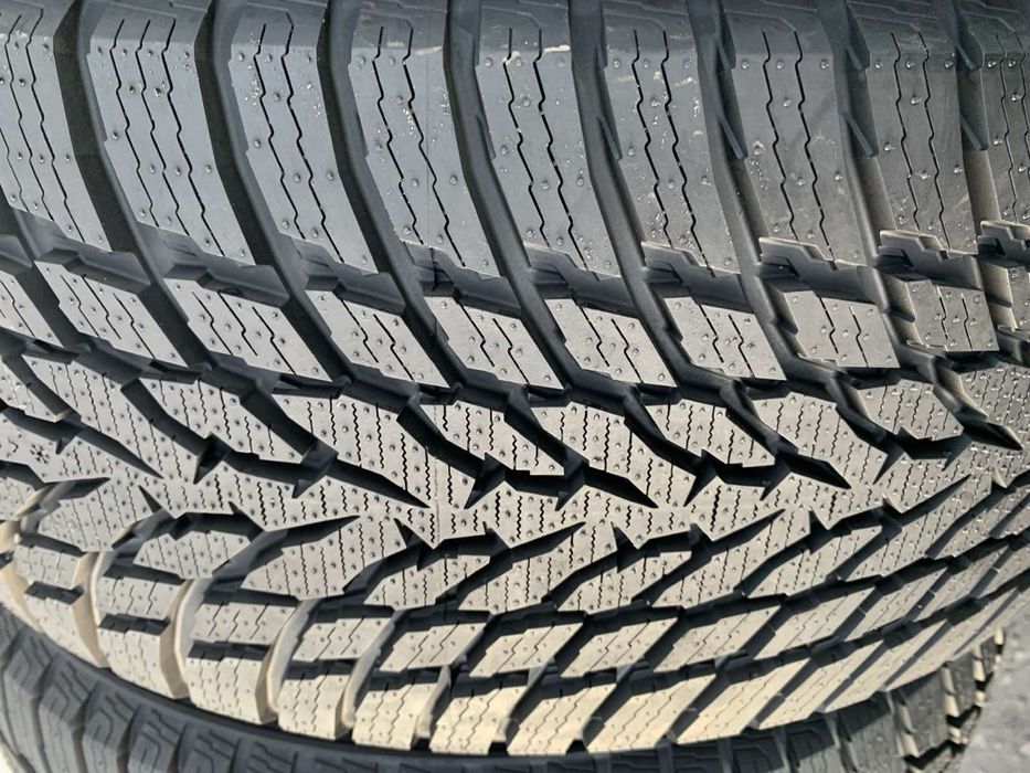 Шини нові 245/50 R18 Nokian зима 2023 рік