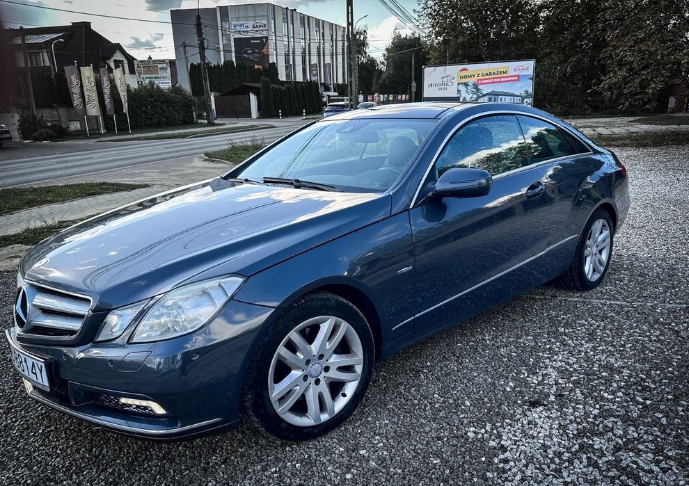 Mercedes-Benz Klasa E Mercedes E coupe V6 3.0 231 km !!! Oświetlenie Ambiente!!!