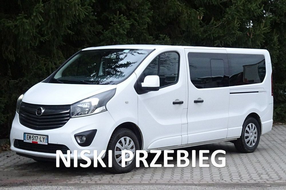 Opel Vivaro  Opel Vivaro L2H1 K2900 9 osobowy TYLKO 67000km ! udokumentowane