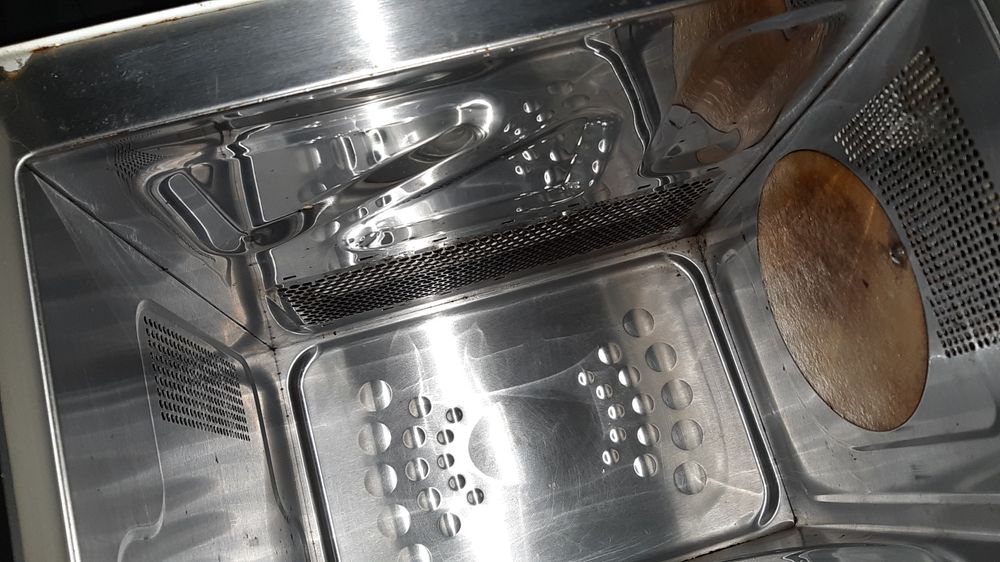 Microondas Sanyo a funcionar muito bem