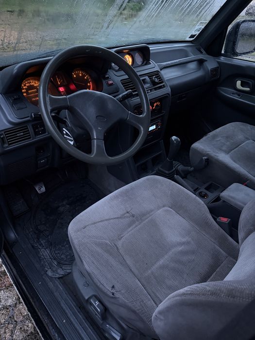Mitsubishi Pajero 2.5 GLX