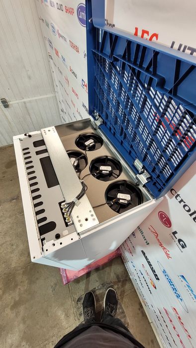 Серверный шкаф ERICSSON с охлаждением.