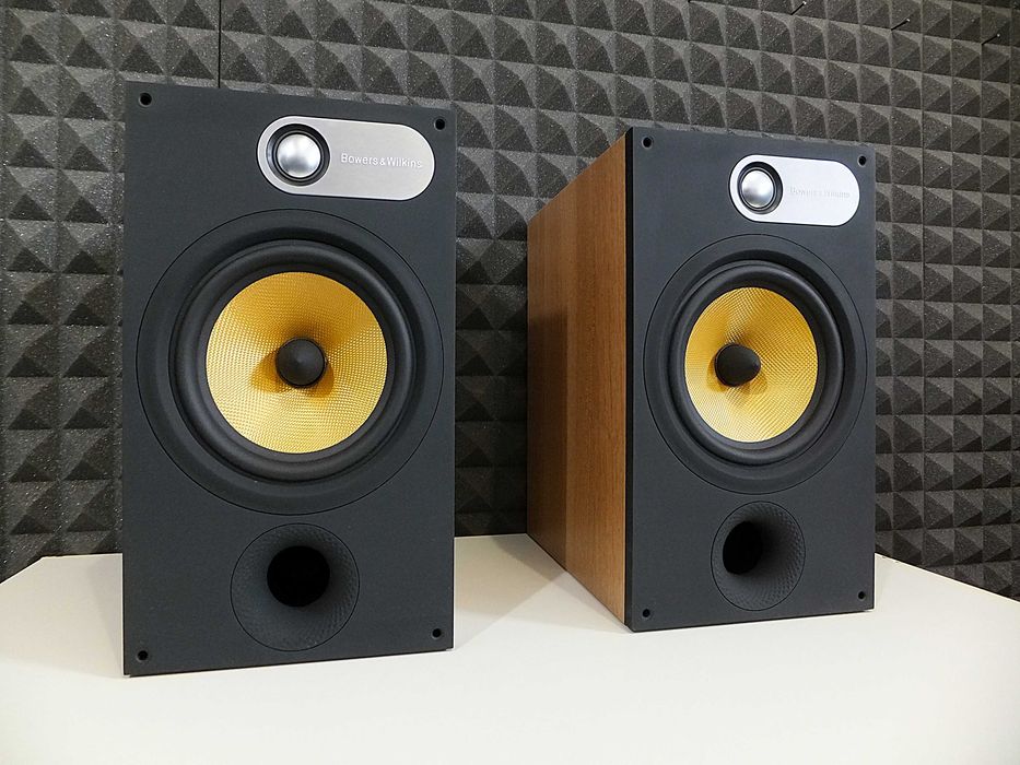 Kolumny głośnikowe monitory B&W BOWERS WILKINS 685