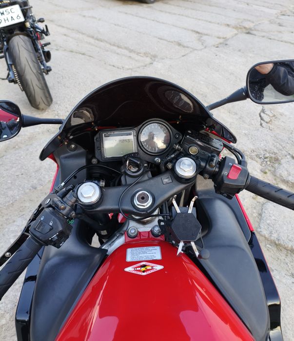 Honda CBR 600 F4i    A2