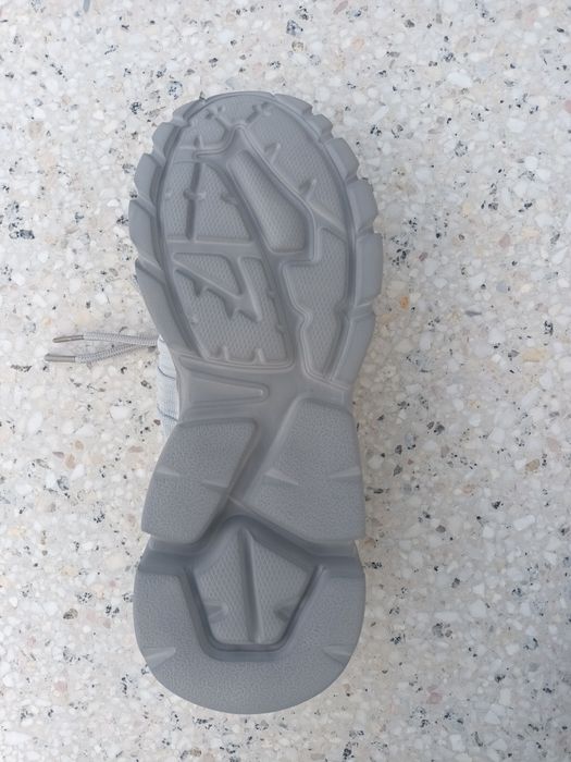 Nowe   sneakersy