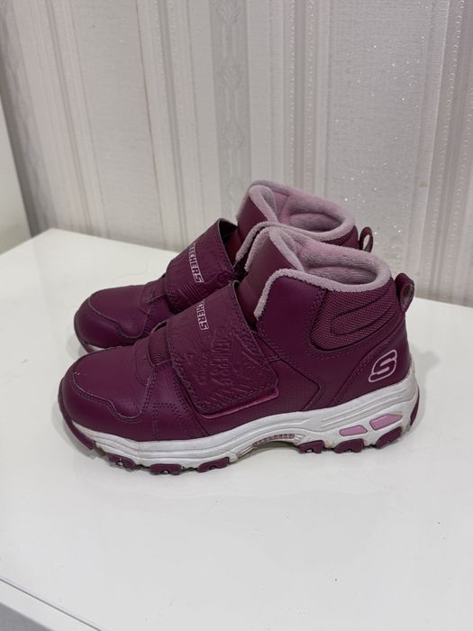 Ботинки осінні skechers