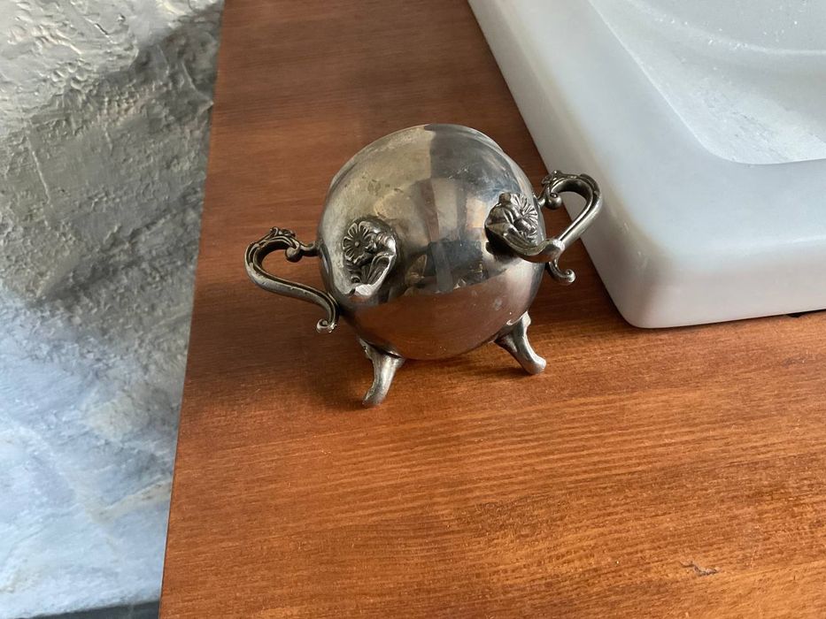 Продам цукорницю вінтаж