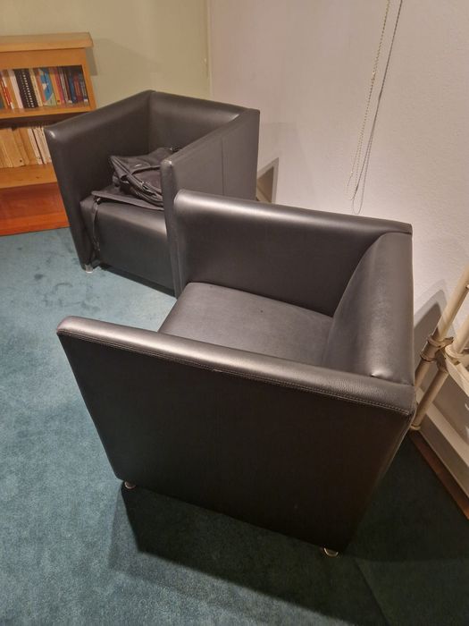 Vendo 2 sofás individuais