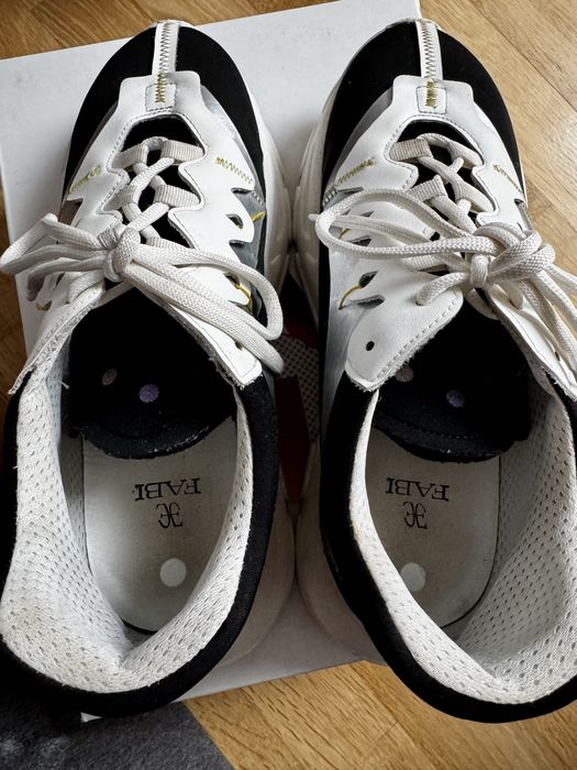 Женские кроссовки Fabi