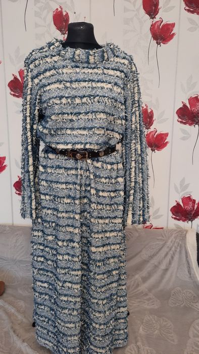 Długa zimowa, ciepła sukienla