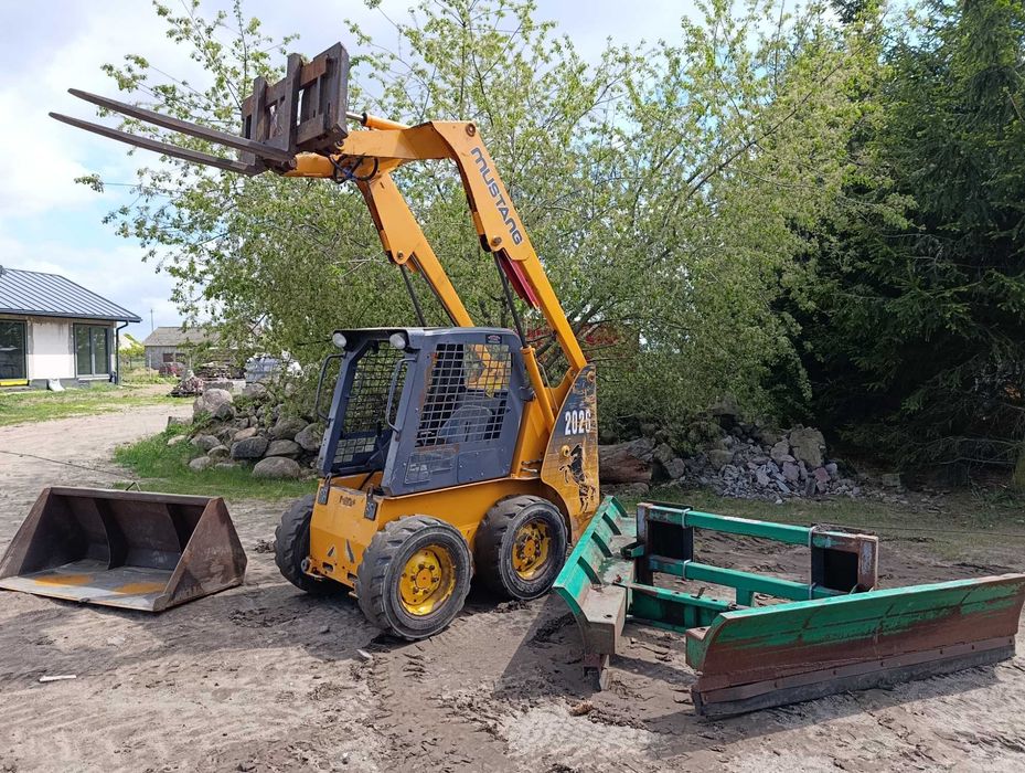 Miniładowarka Mustang 2026 Bobcat  Agromatic Avant