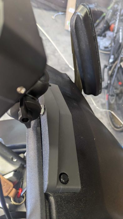 Uchwyty telefonu , nawigacji Honda ST 1300