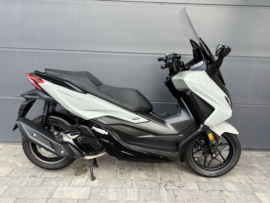 Honda nss Forza 125. 2024 Niemcy start stop maly przebieg xmax kymco