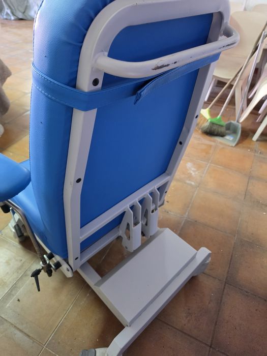 Cadeira cadeirão de Análises Clínicas