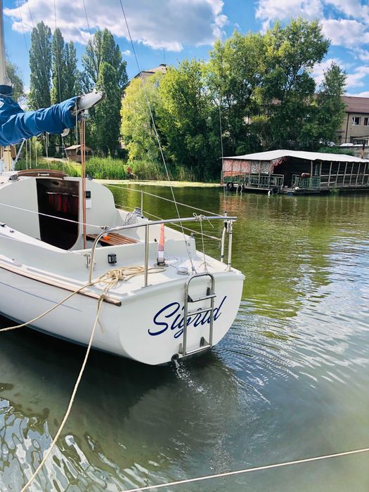 Вітрильна яхта Van de Stadt Bries 27