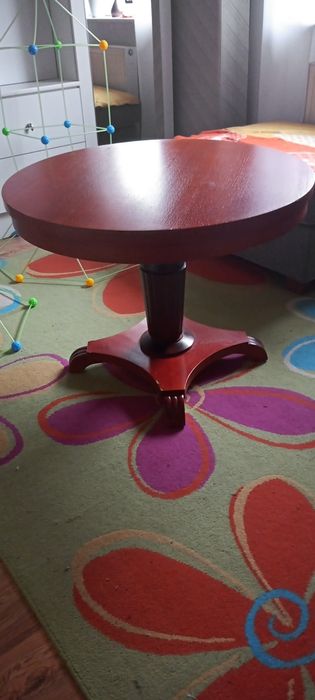 Stolik okragly -zabytkowy.