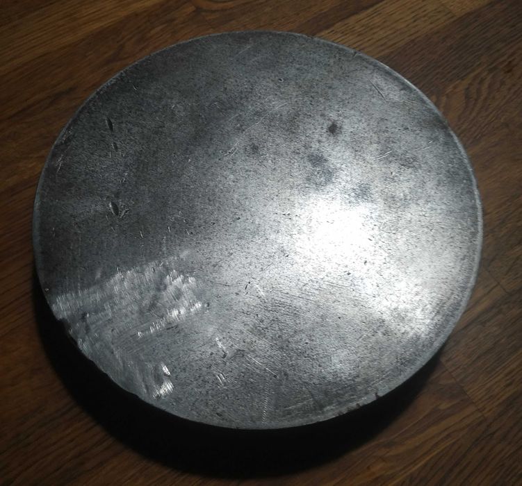 stalowy krążek wałek średnica 210 mm grubość 35 mm