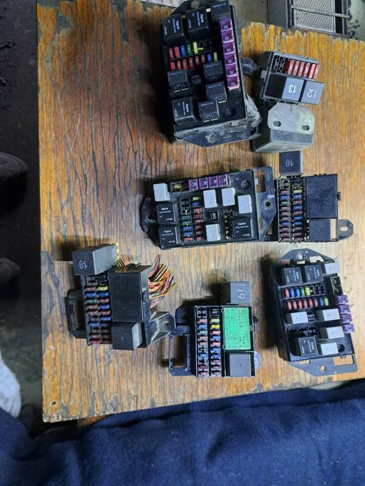 Блок предохранителей запобіжників для чері джагі