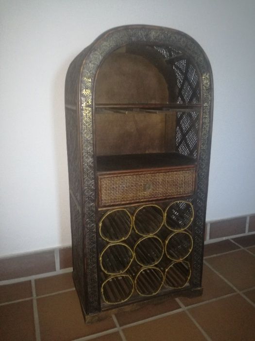 Mini Bar Garrafeira arte vintage em casquinha, palhinha e folha bronze