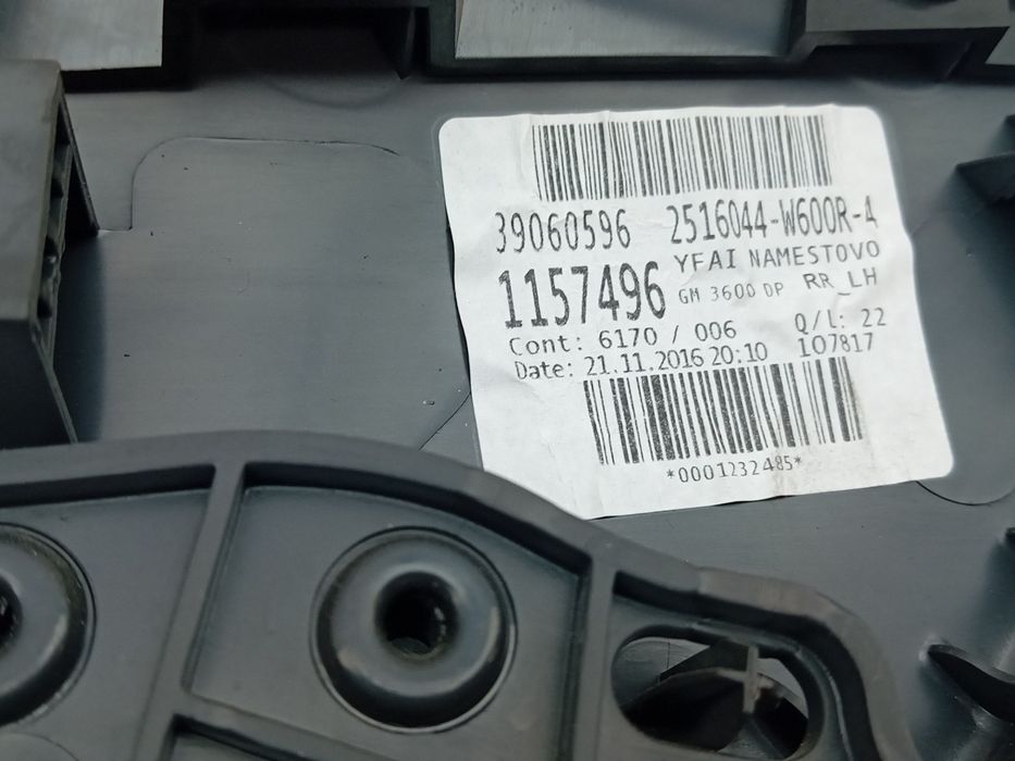 Forra porta / quartela trás esquerda OPEL Astra K