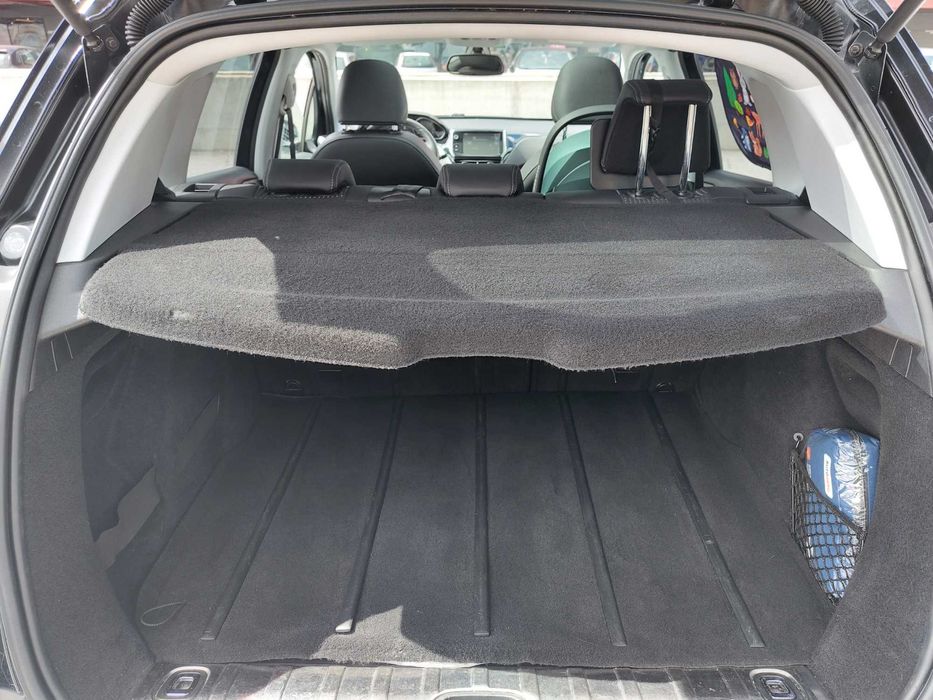 Peugeot 2008 1.2 VTi Allure | Teto Panorâmico | Estimado & Revisão em Dia