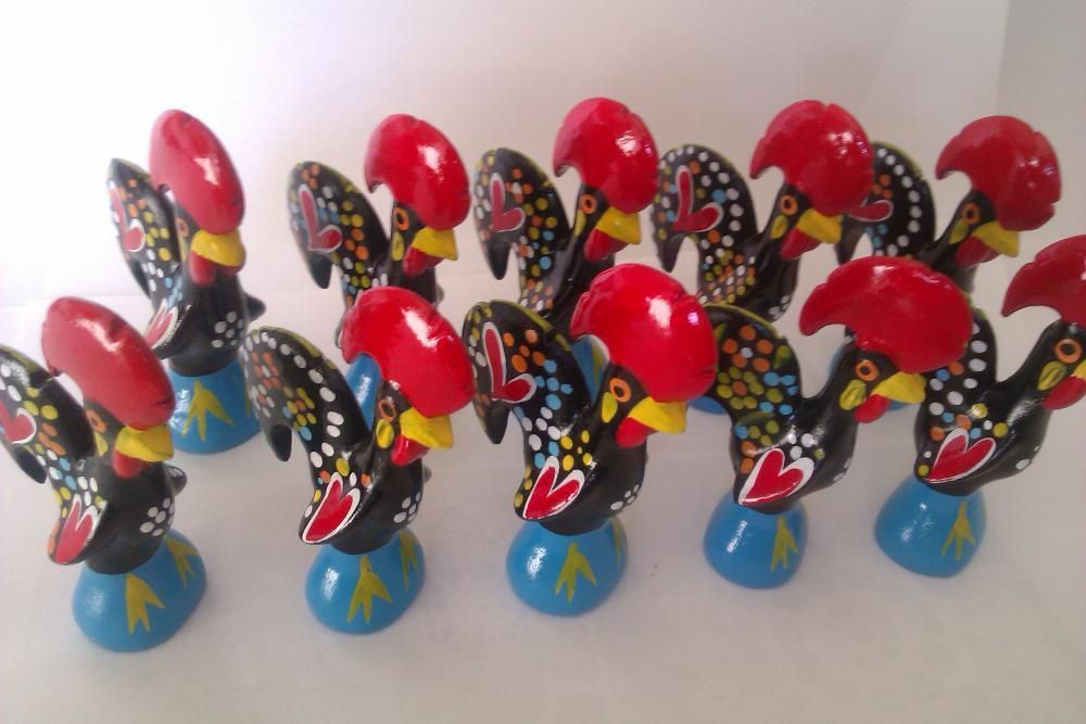 Lote de 10 Galos de Barcelos novos, em Cerâmica - Aprox. 9 cm