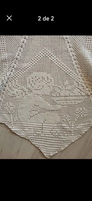 Toalha de renda com anjos