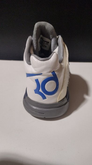 Кроссовки Nike .