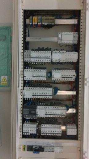 Elektryk z uprawnieniami, Podłączanie płyt indukcyjnych, inne usługi