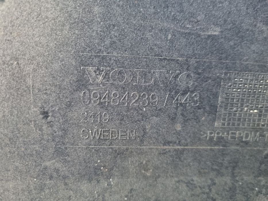 ZDERZAK przedni VOLVO V70 00-04 przód Oryginał | OEM | Poznań |